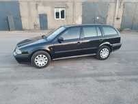 Skoda Octavia 1,6 benzyna klimatyzacja