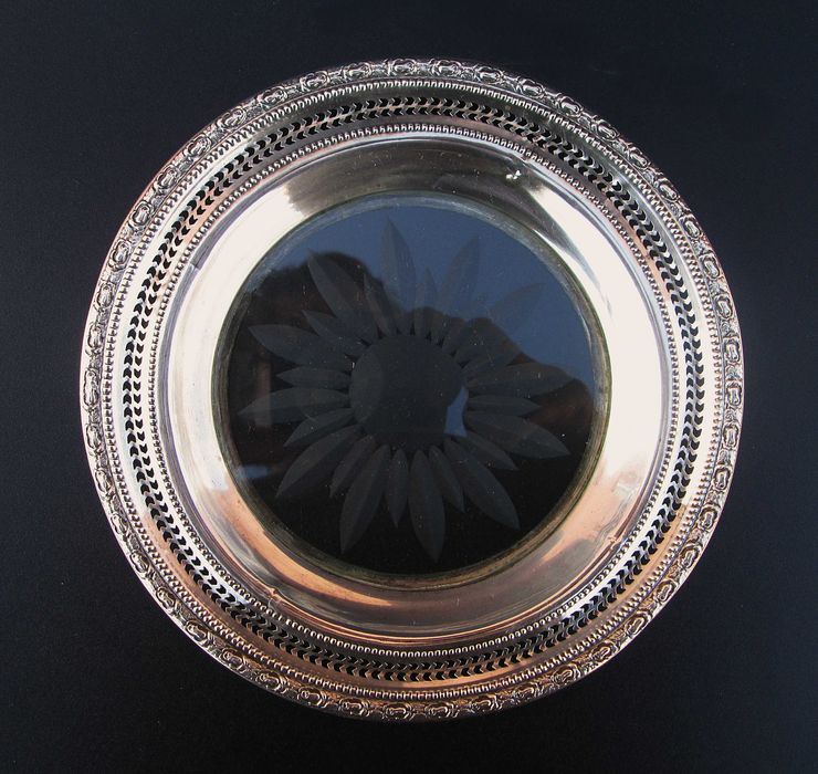 Antigo Prato TALISMAN ROSE em PRATA STERLING 925 com fundo em Vidro