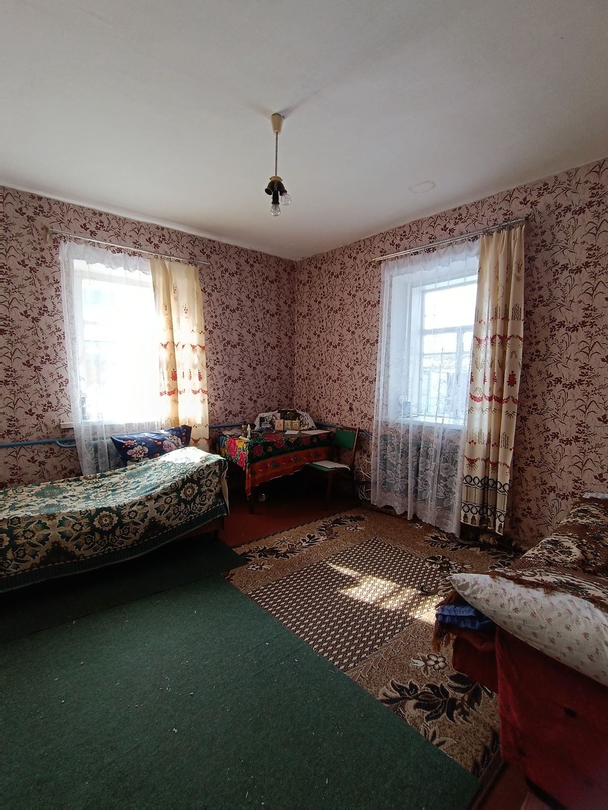 Цегляний будинок в с. Боромики