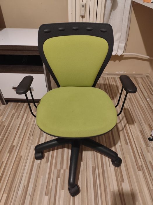 Krzesło do biurka młodzieżowe