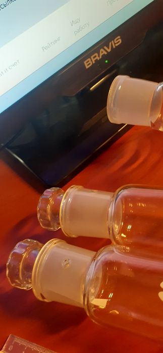 Химические пробирки новые колбы воронка лейки делительная фирмы bomex