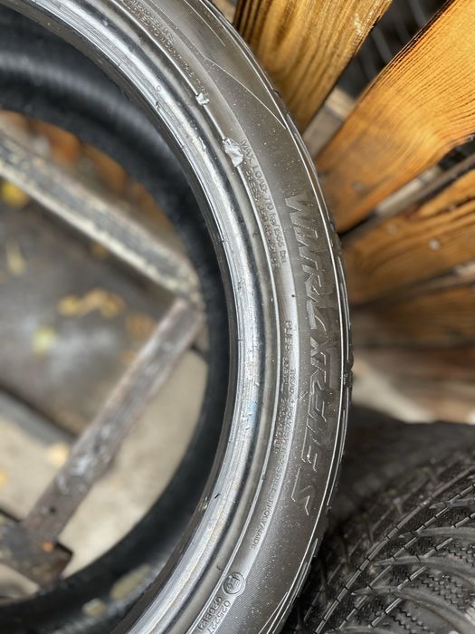 235/40 r19 шини, резина зима