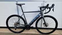 Rower e-bike gravel vitus elektryczny (specialized, trek, cannondale)