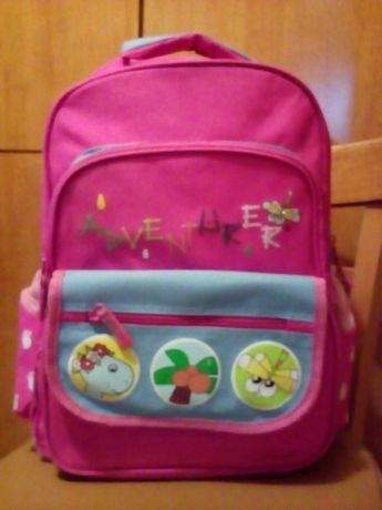 Школьный рюкзак для девочки.