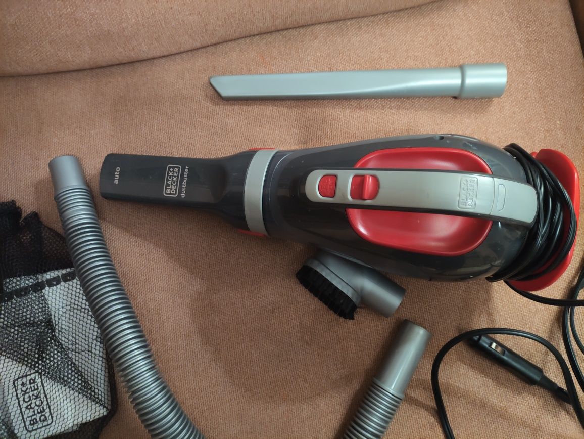 продам пылесос автомобильный BLACK DECKER дешево!