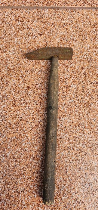 Stary zabytkowy młotek młoteczek