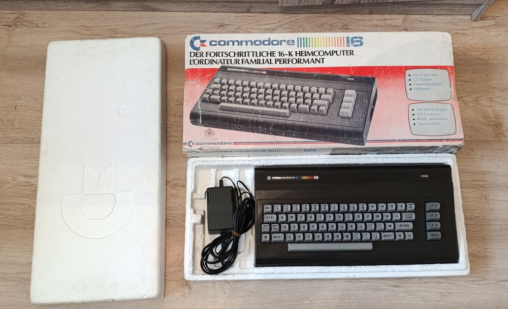Commodore 16 | 1985r | Komplet w bdb stanie | 2 gry | oryginalne opako