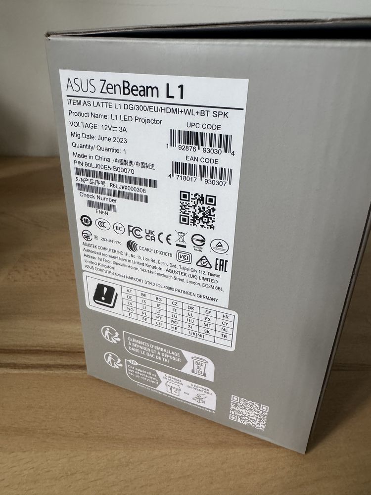 Asus x Harman Kardon Zenbeam Latte L1