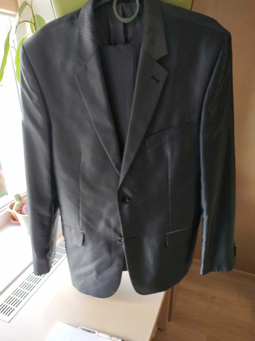Чоловічий костюм GS, розмір 50
