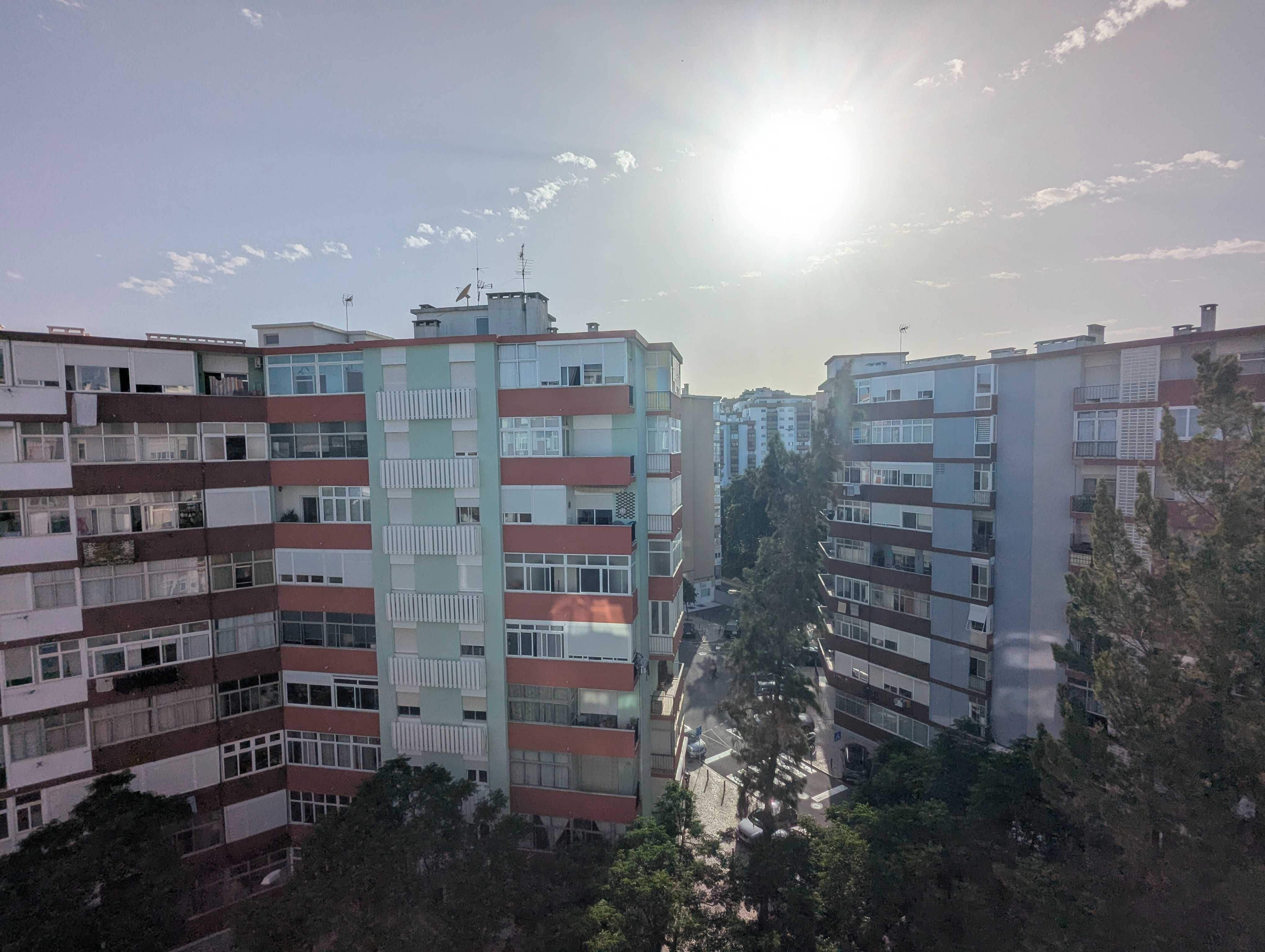 T0 7° Andar com vista – Paço de Arcos – Entrada Imediata
