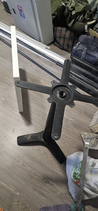 Стіл для кави з товстого акрилу. 60×50