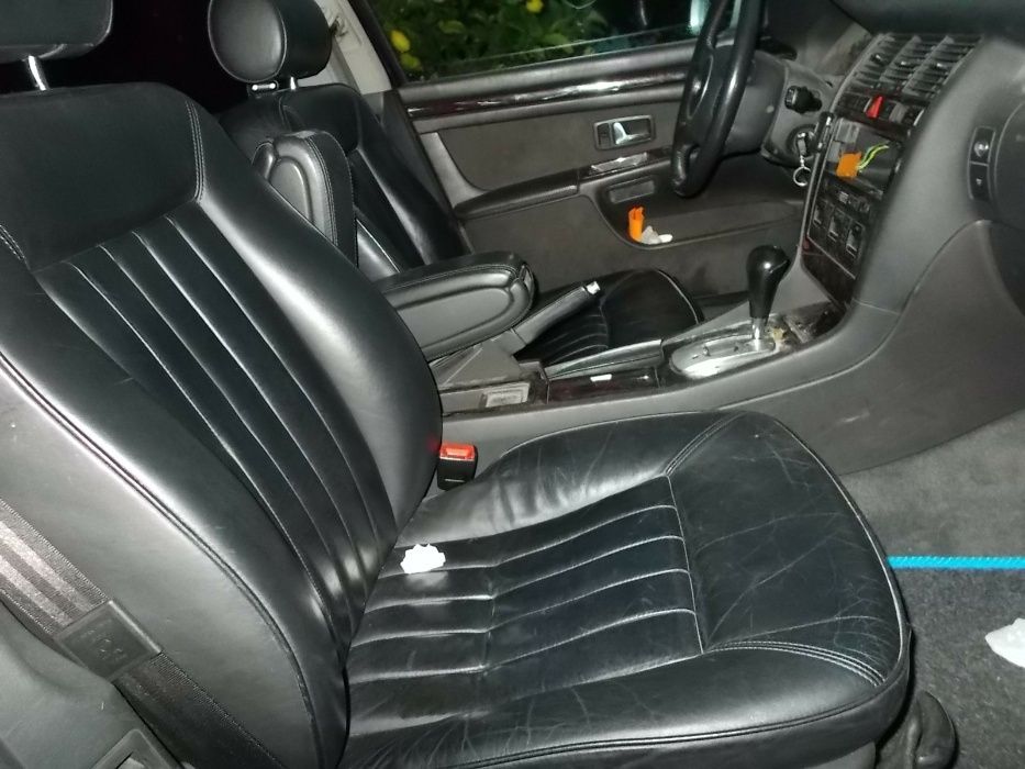 Vendo peças Audi a 8