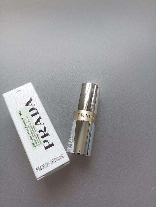 Prada lipstick помада прада # 02 беж нюд