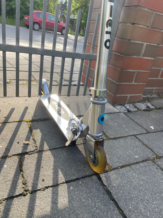 Dwukołowa hulajnoga aluminiowa Micro