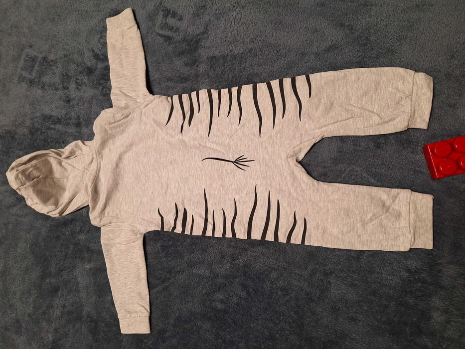 kombinezon przejściowy, dresowy, na zamek dla dzieci- nowy-zebra