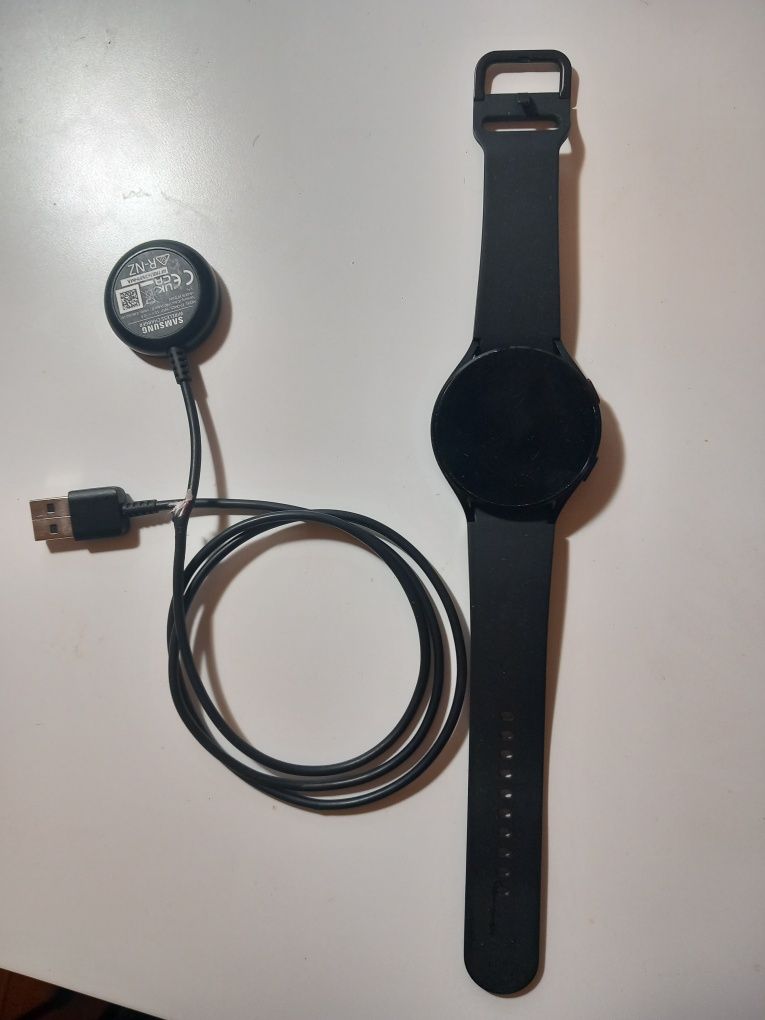 Samsung galaxy watch 4 44 mm