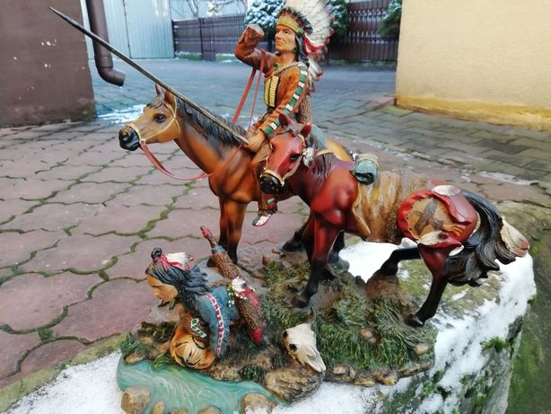 Figurka- Indianin  z końmi.