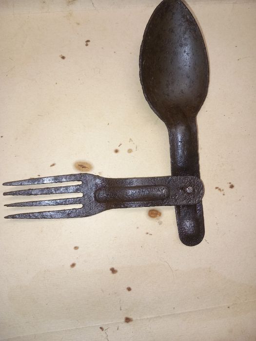 Przedwojenny niezbędnik wojskowy Polski  wz 25 ?