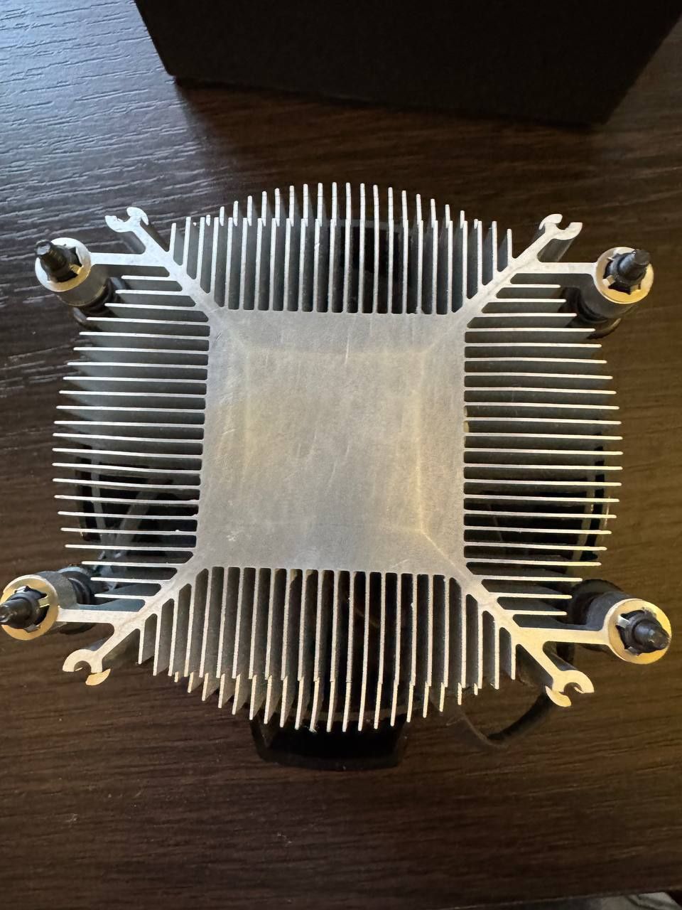 Кулер процесора AMD Wraith Stealth Ryzen Socket AM4 /AM5 65W712-000046