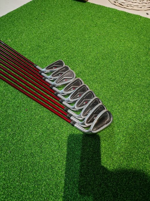 Conjunto TaylorMade R9 4-pw-aw-sw
