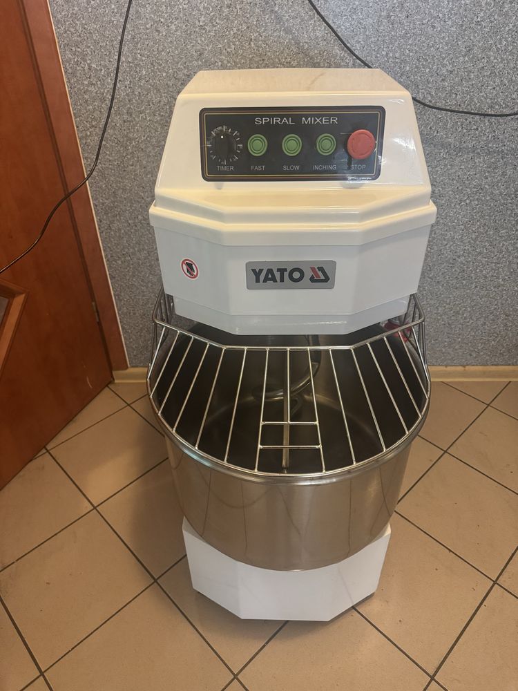 Yato Spirala Mixer YG-03068