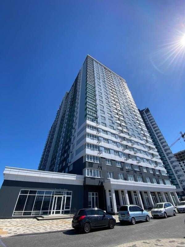 Продам смарт-квартиру з ремонтом у ЖК «Sky City» по вул.Варненська!