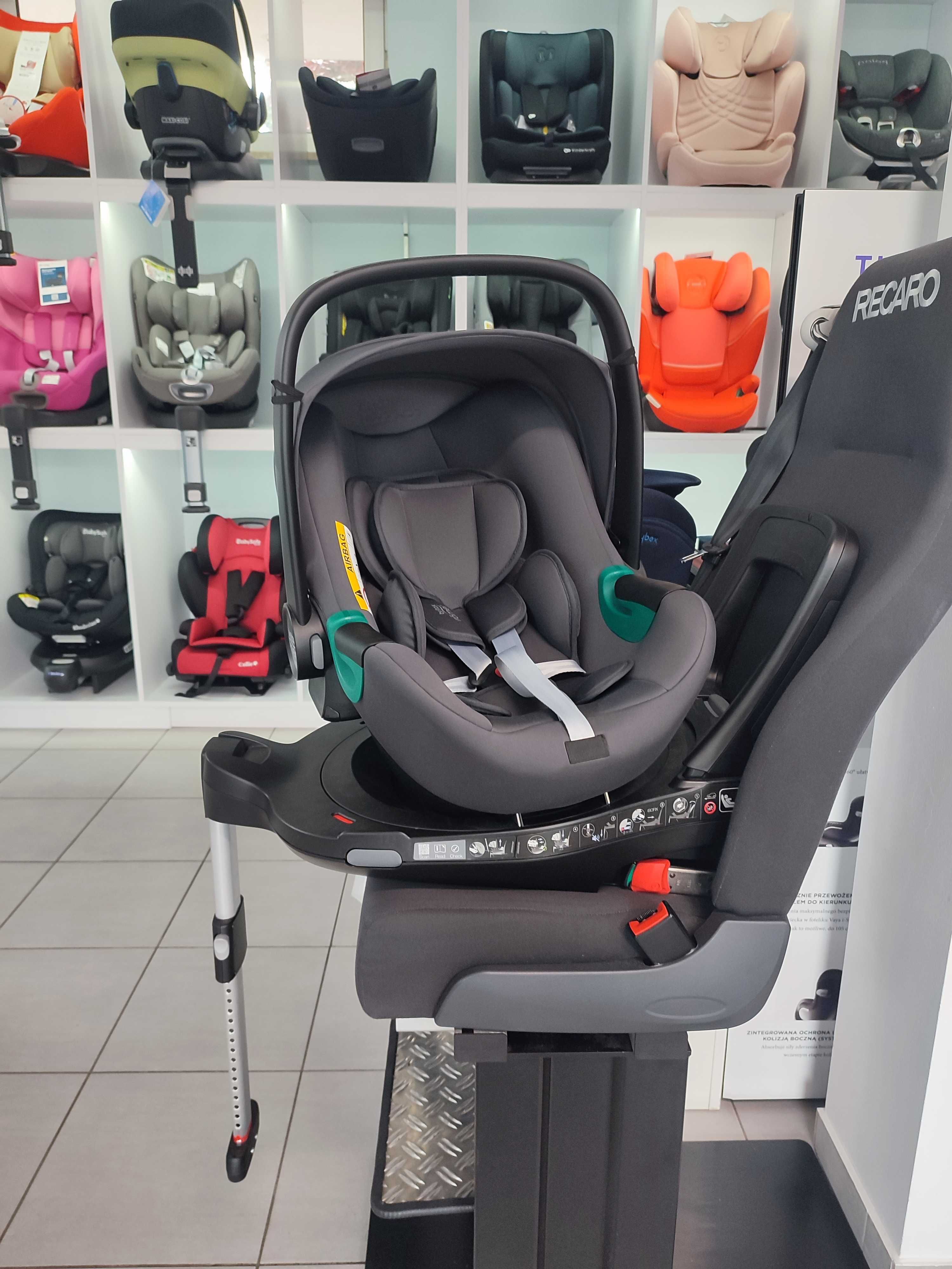 BRITAX ROEMER Baby-Safe 3 fotelik 0-13 kg z obrotową bazą ISOFIX