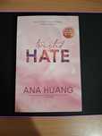 Livro Twisted Hate de Ana Huang
