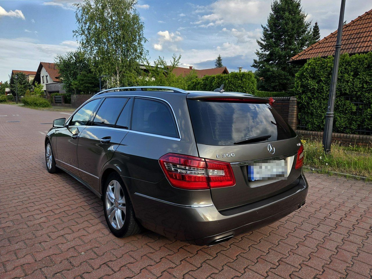 Mercedes-Benz Klasa E E350 CDI Avantgarde Blueefficiency 265KM 2013r