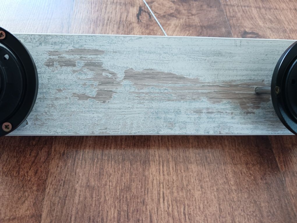 Żyrandol/ listwa Wermouth bez kloszy. 3 x E