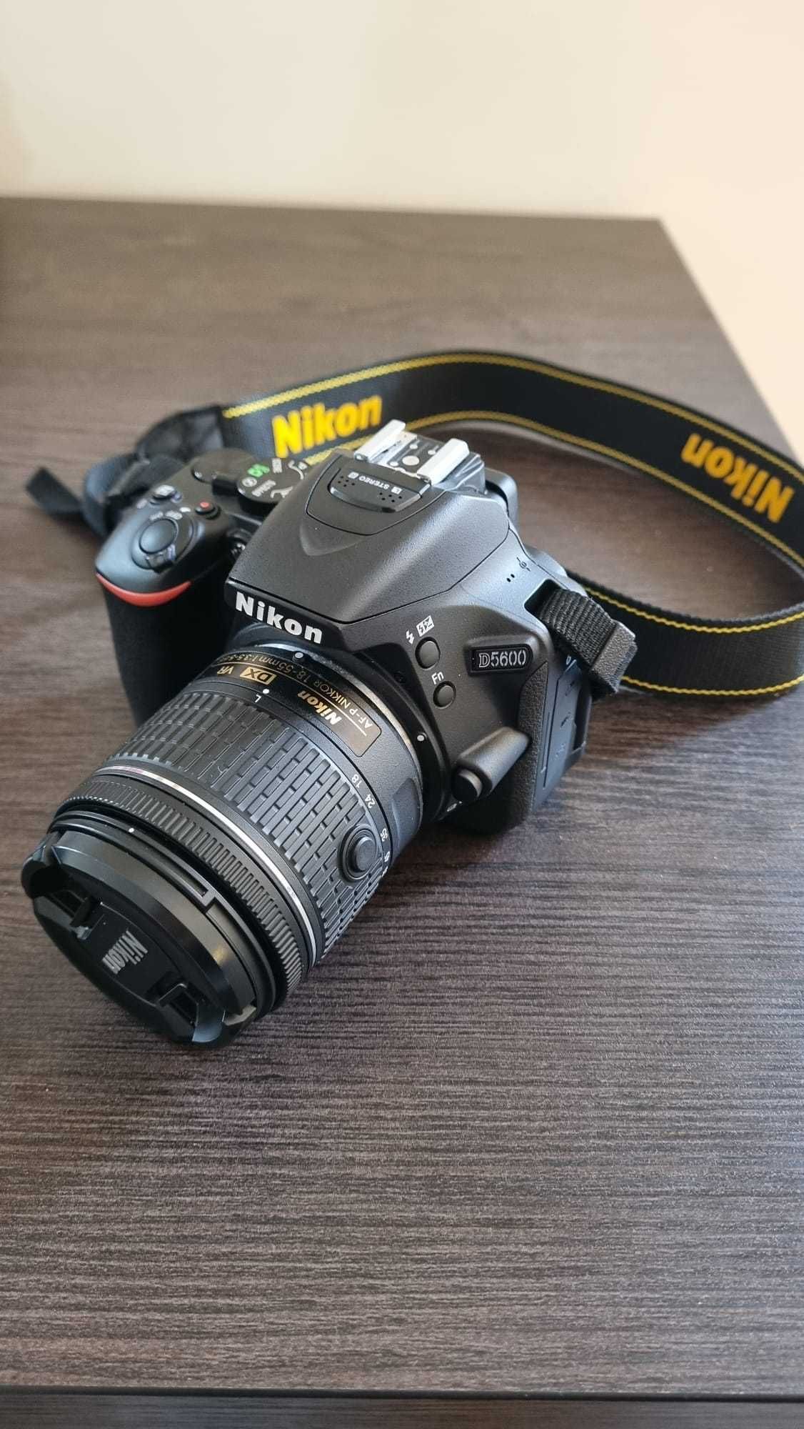 Máquina Fotográfica Nikon D5600 - COMO NOVA