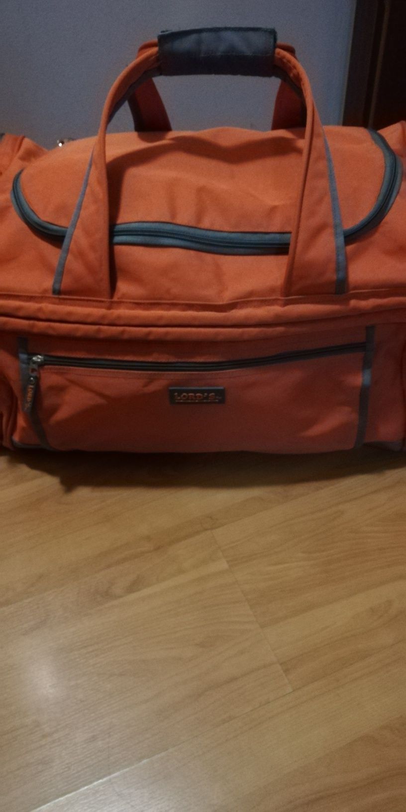 Vendo mala de viagem Trolley grande com 4