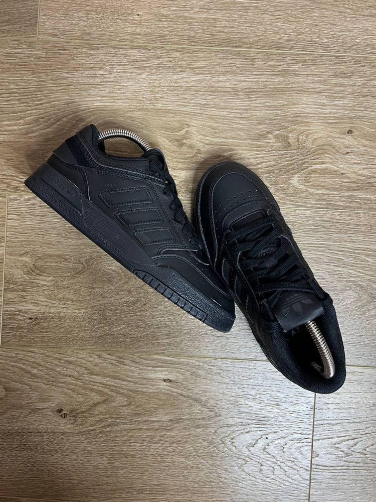Продам БОМБЕЗНІ жіночі шкіряні кросівки Adidas Drop Step Low Leather