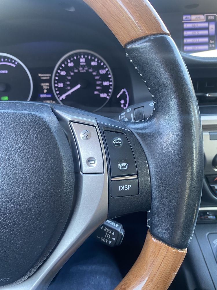 Lexus ES. 300 H  Гібрид 2013 р