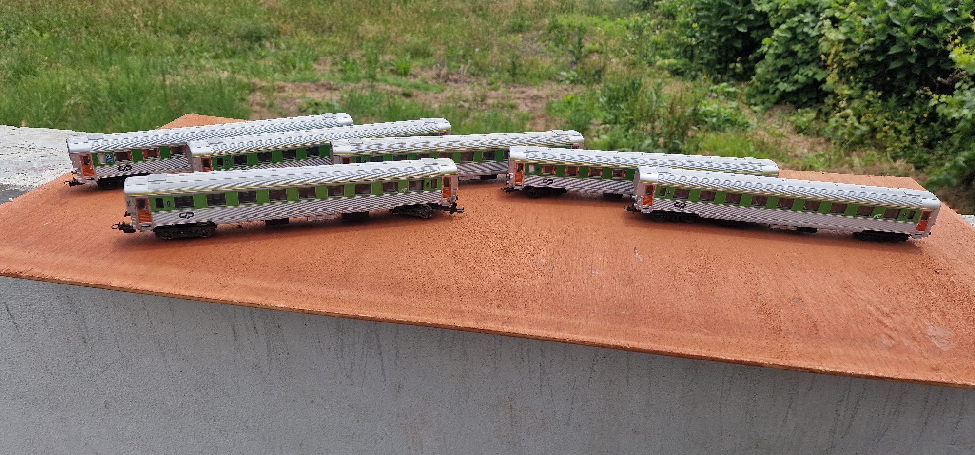 Comboios novos raros preços  pelo telefone