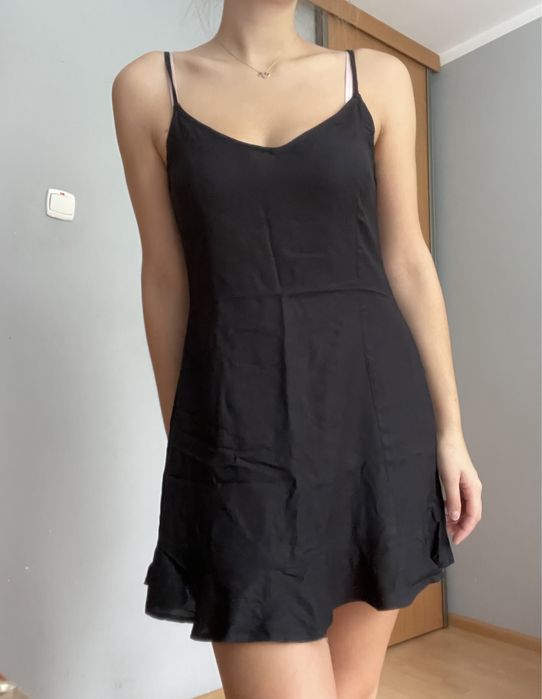 Czarna sukienka