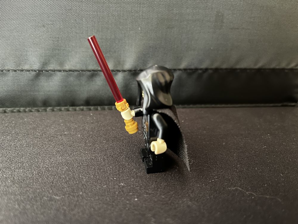 Lego Star Wars - sw1107 Emperor Palpatine - Hood Basic, Orange Eyes