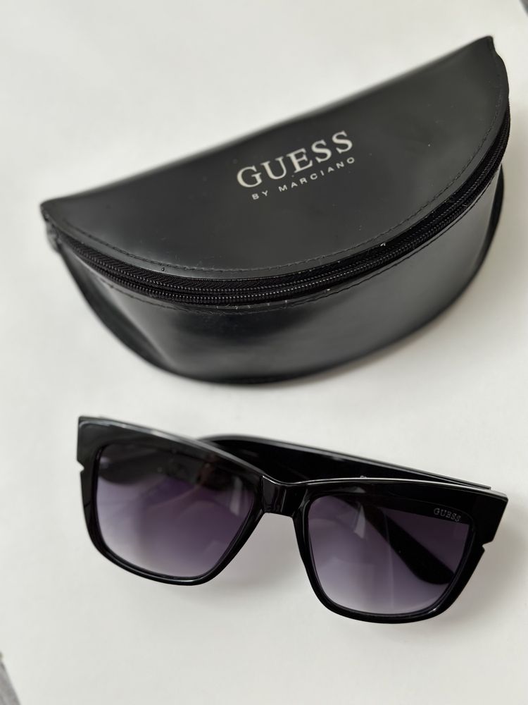 Сонцезахисні окуляри guess