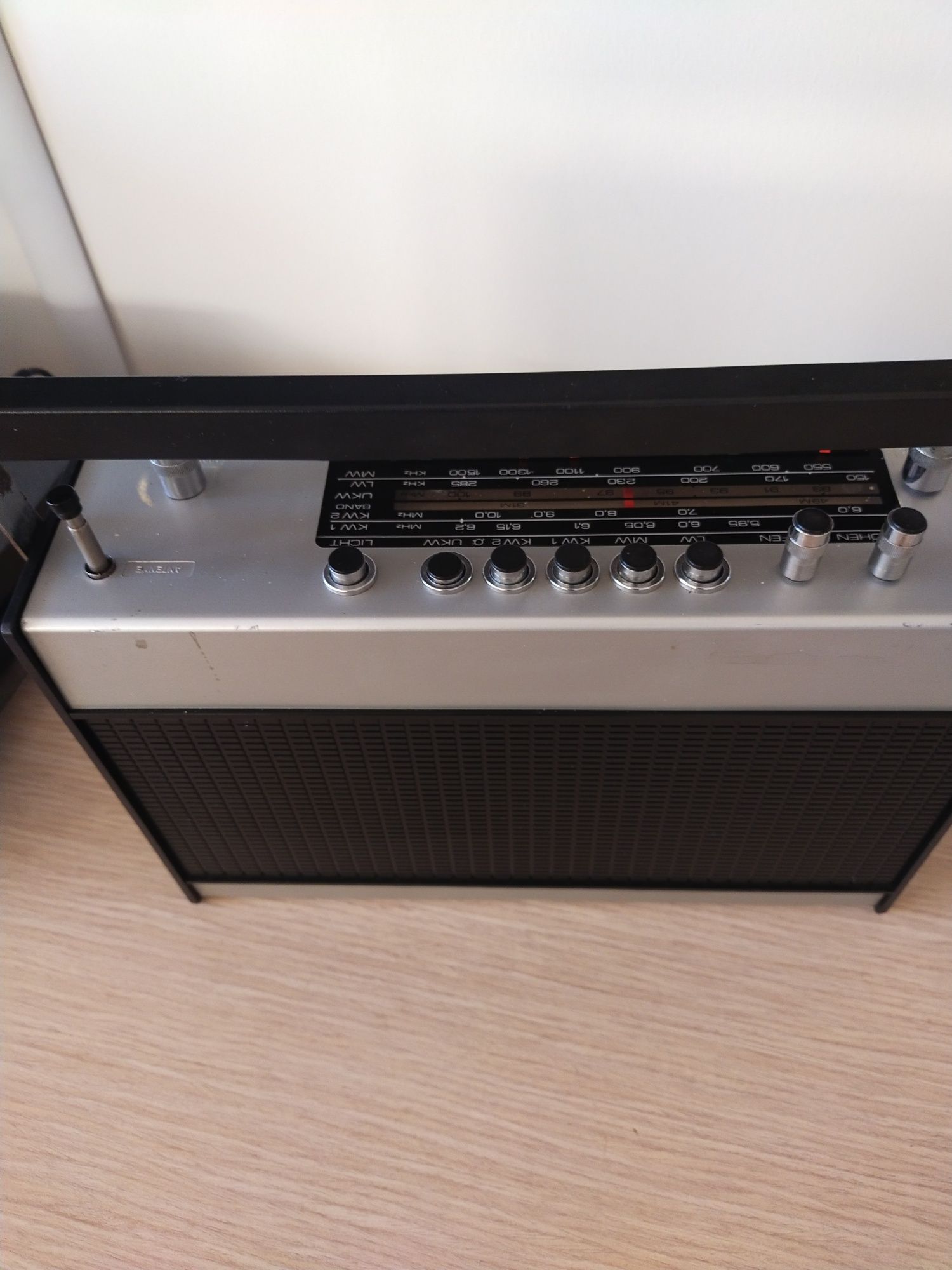 Radio Stern Elite 2001
