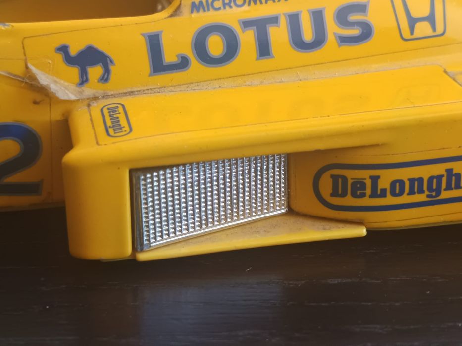 Carro fórmula 1 Burago 1/24