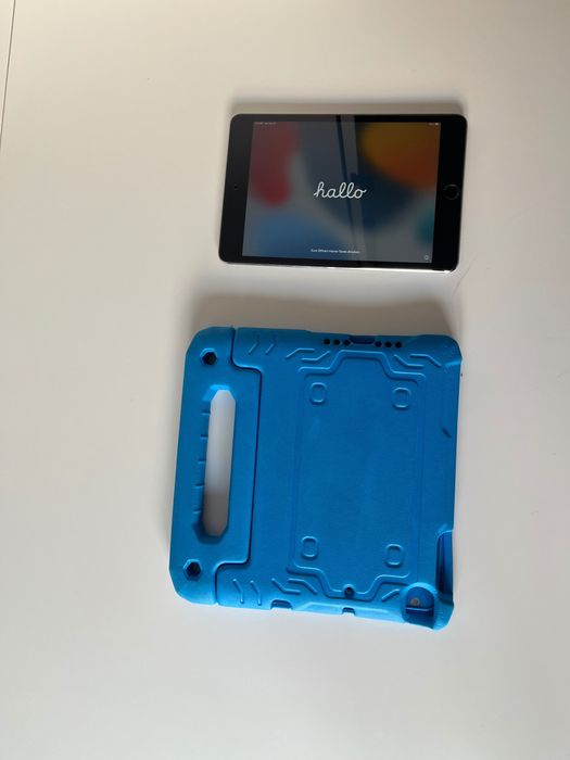 iPad Mini 4 128GB Wi-Fi Apple – Excelente estado + Capa infantil