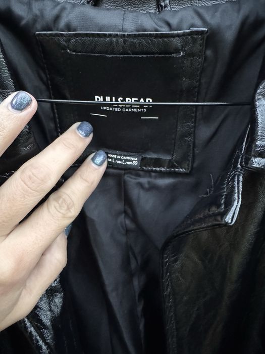 Casaco comprido / gabardine vinil preto