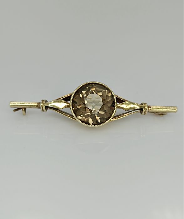 Советская серебряная брошь 875 пробы с горным хрусталем