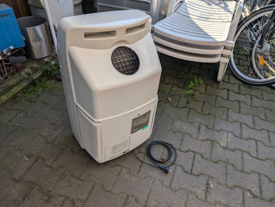 Klimatyzator Delonghi PAC F110 R przenośny