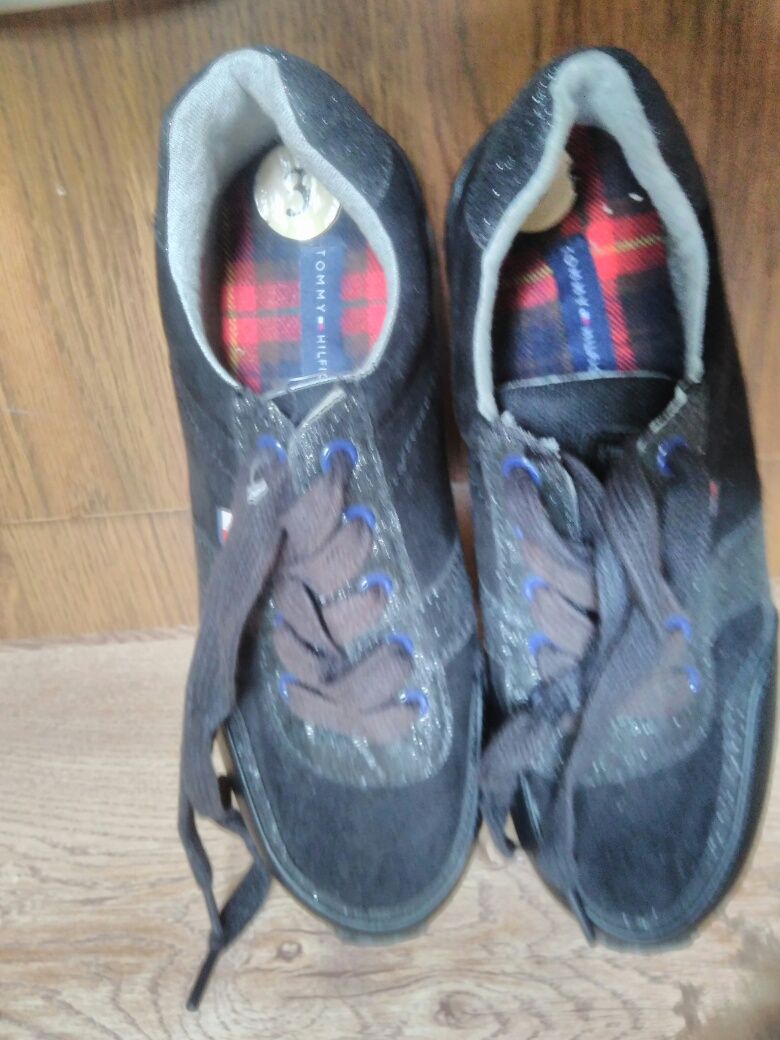"Tommy Hilfiger", nowe buty sportowe z USA, nr 34