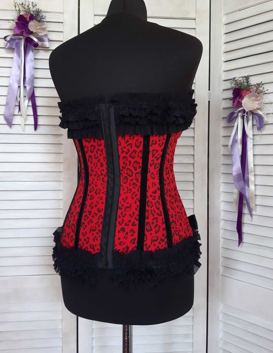 Красно черный структурный корсет рюши банты леопардовый принт coquette