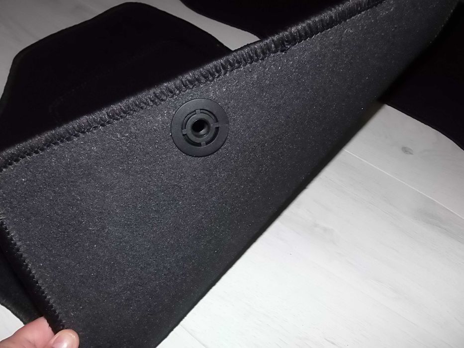 Dywaniki Welurowe KIA CARENS Rocznik 06-13 Idealnie Dopasowane STOPERY