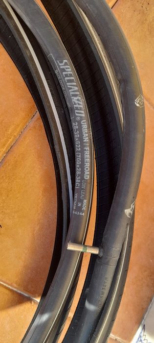 2 Pneus estrada com câmera ar