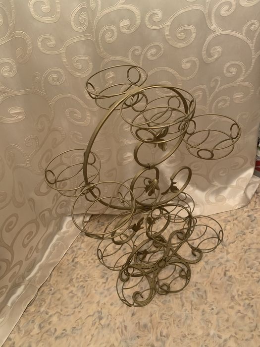 Кованная полка для цветов