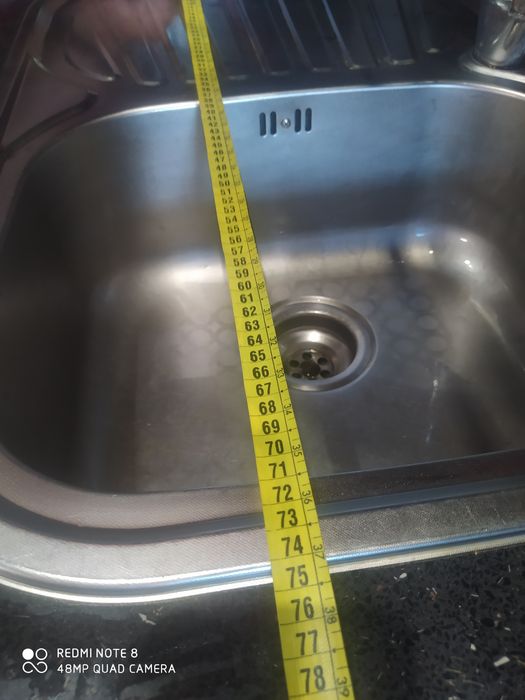 Мийка з нержавіючої сталі зі змішувачем